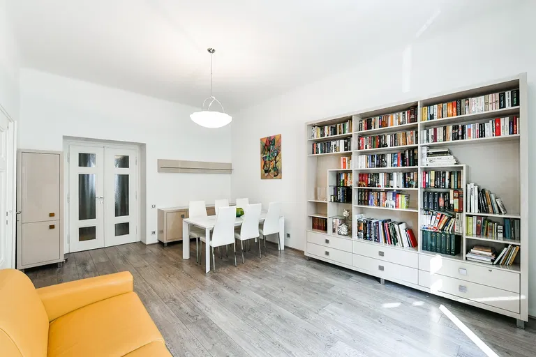 Slavíkova, Žižkov - Prague 3 | Sale, Apartment, Three-bedroom (4+kk), 134 m²