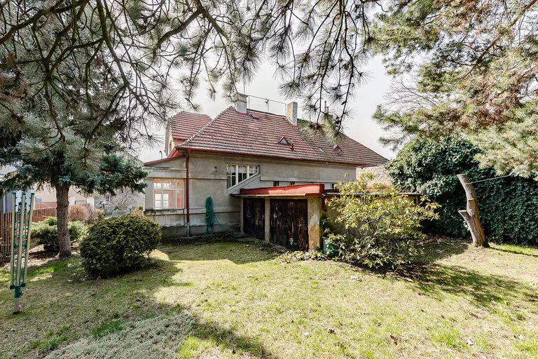Veltěžská, Kobylisy - Praha 8 | Predaj, Rodinný dom, 5-izbový, 101 m²