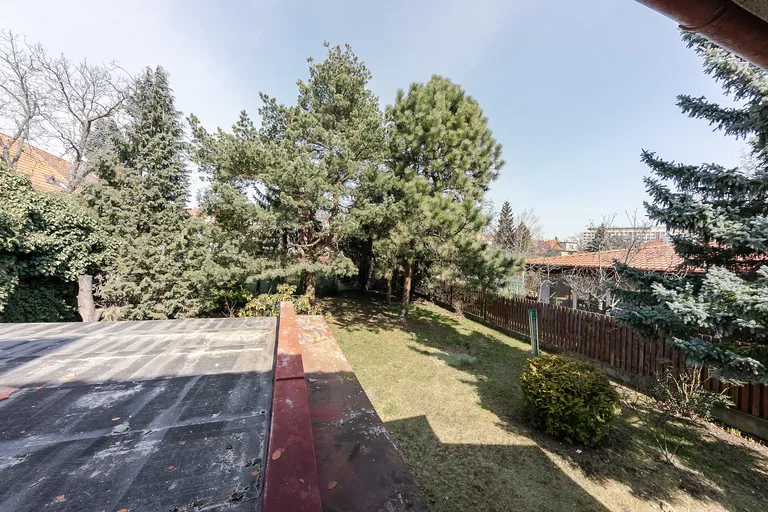Veltěžská, Kobylisy - Praha 8 | Predaj, Rodinný dom, 5-izbový, 101 m²