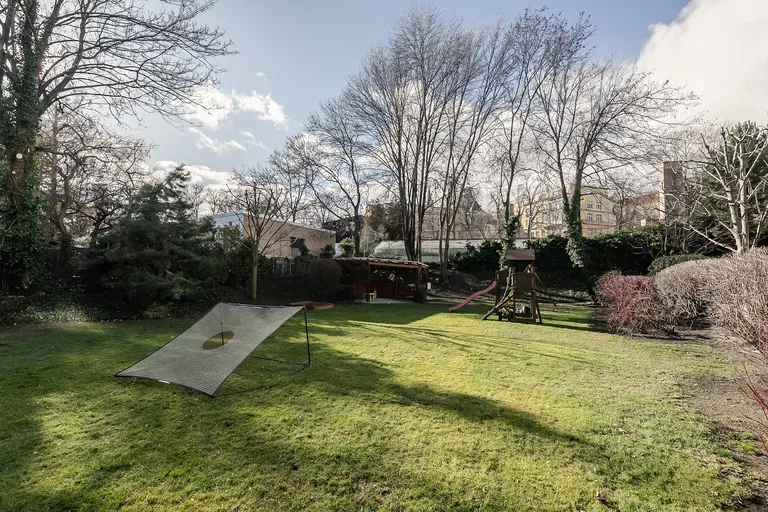 Holečkova, Smíchov - Praha 5 | Prenájom, Byt, 2-izbový, 82 m²