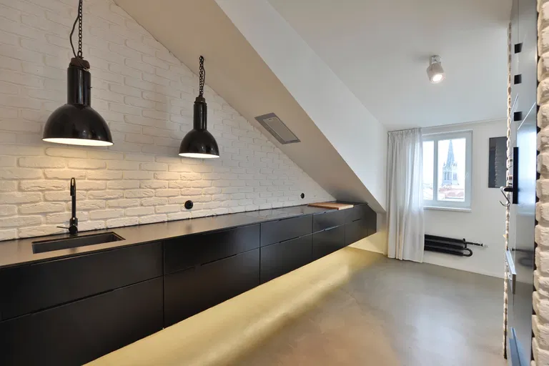 Krásova, Žižkov - Prague 3 | Sale, Apartment, One-bedroom (2+kk), 65 m²