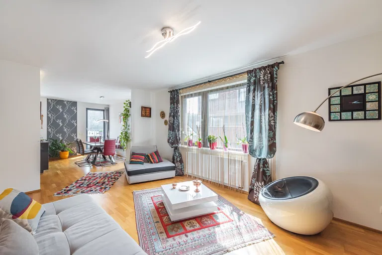 U Vojanky, Košíře - Prague 5 | Sale, Apartment, Two-bedroom (3+kk), 106 m²