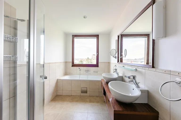 Americká, Vinohrady - Praha 2 | Prenájom, Byt, 3-izbový, 96 m²