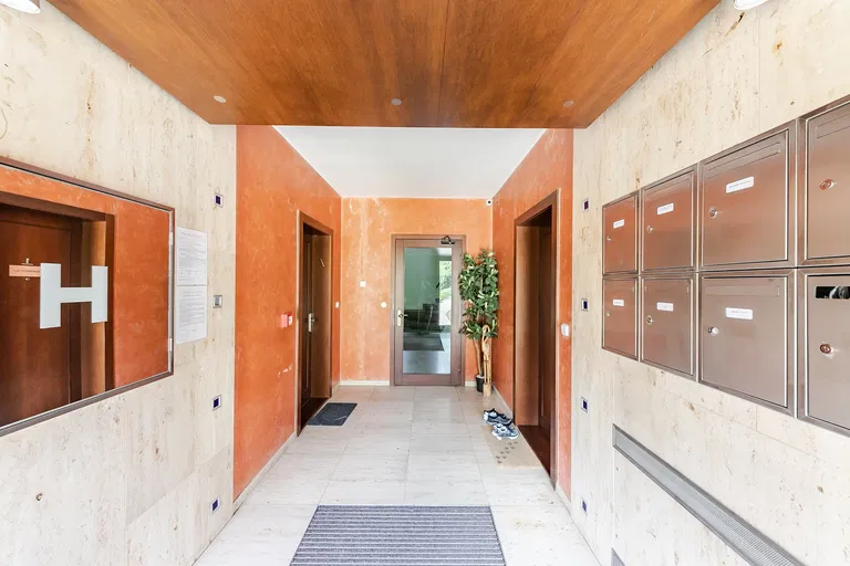 Americká, Vinohrady - Praha 2 | Prenájom, Byt, 3-izbový, 96 m²