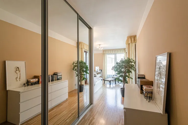 Rohanské nábřeží, Karlín - Prague 8 | Sale, Apartment, Two-bedroom (3+kk), 126 m²