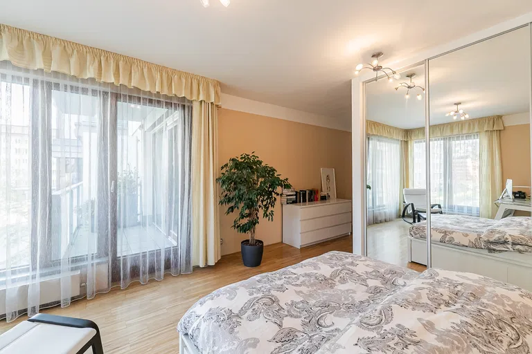 Rohanské nábřeží, Karlín - Prague 8 | Sale, Apartment, Two-bedroom (3+kk), 126 m²
