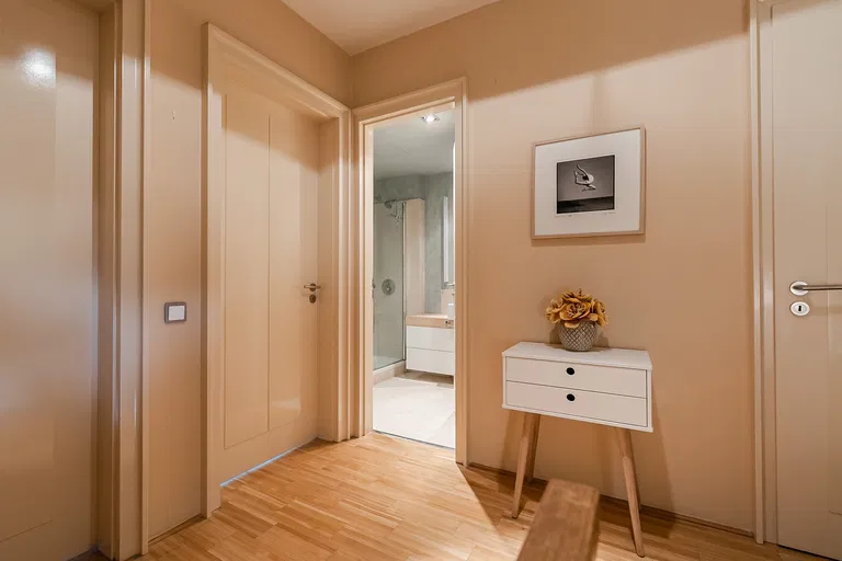 Rohanské nábřeží, Karlín - Prague 8 | Sale, Apartment, Two-bedroom (3+kk), 126 m²