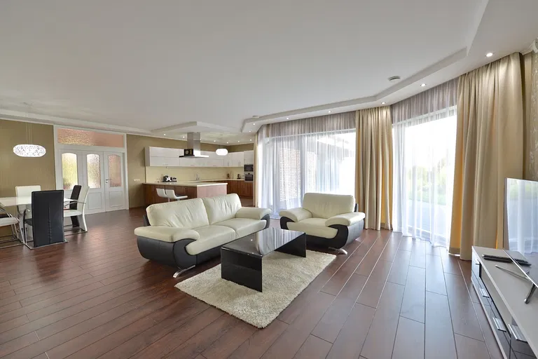 Trnová - Praha-západ | Predaj, Rodinný dom, 5-izbový, 247 m²