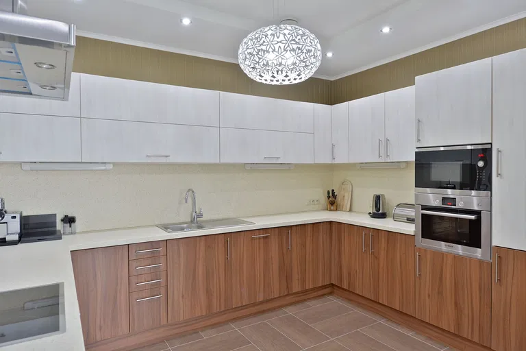 Trnová - Praha-západ | Predaj, Rodinný dom, 5-izbový, 247 m²