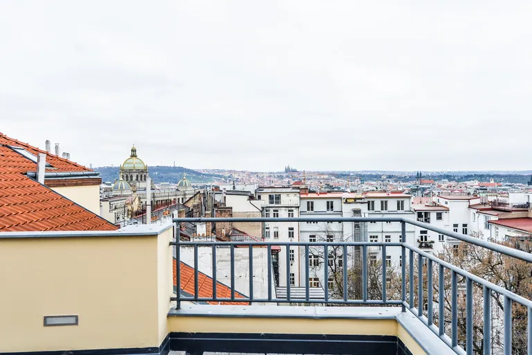 Vinohradská, Vinohrady - Praha 2 | Prenájom, Byt, 4-izbový, 160 m²