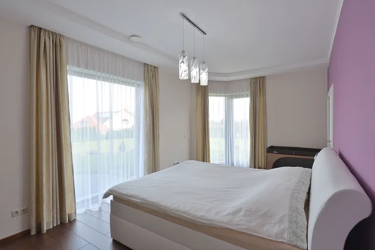 Trnová - Praha-západ | Predaj, Rodinný dom, 5-izbový, 247 m²