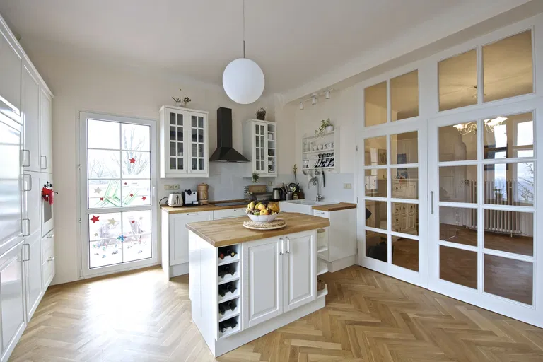 Na Vápenném, Podolí - Prague 4 | Sale, Apartment, Three-bedroom (4+kk), 149 m²
