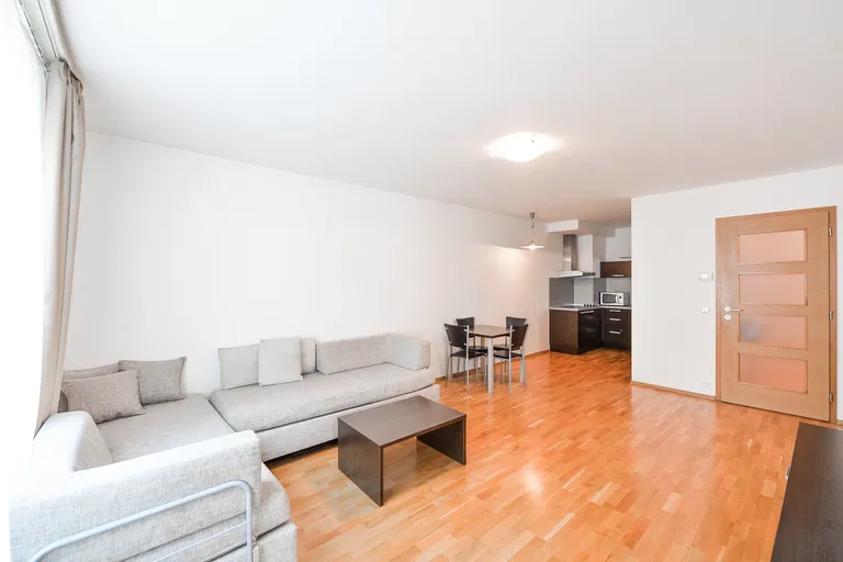 Karla Engliše, Smíchov - Praha 5 | Prenájom, Byt, 2-izbový, 68 m²