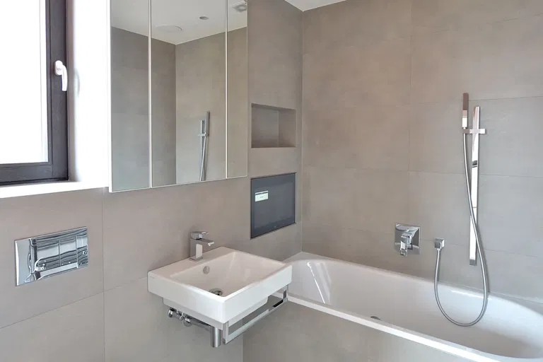 V Přístavu, Holešovice - Praha 7 | Prenájom, Byt, 3-izbový, 100 m²