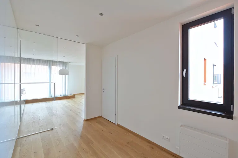 V Přístavu, Holešovice - Praha 7 | Prenájom, Byt, 3-izbový, 100 m²