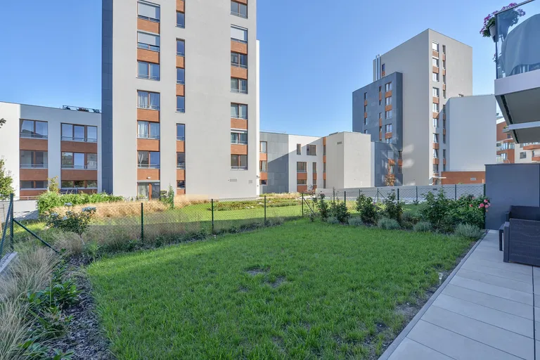 V Háji, Holešovice - Praha 7 | Prenájom, Byt, 2-izbový, 139 m²