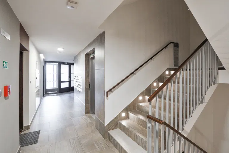 V Háji, Holešovice - Praha 7 | Prenájom, Byt, 2-izbový, 139 m²
