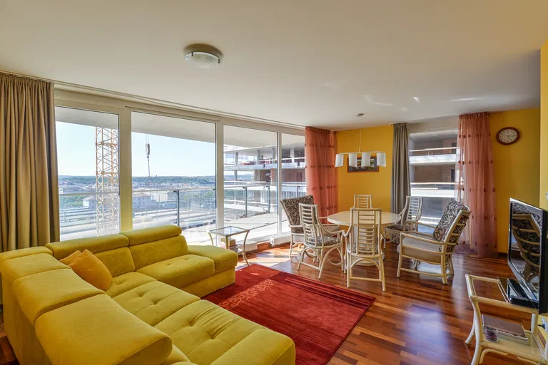 Italská, Vinohrady - Praha 2 | Prenájom, Byt, 3-izbový, 111 m²