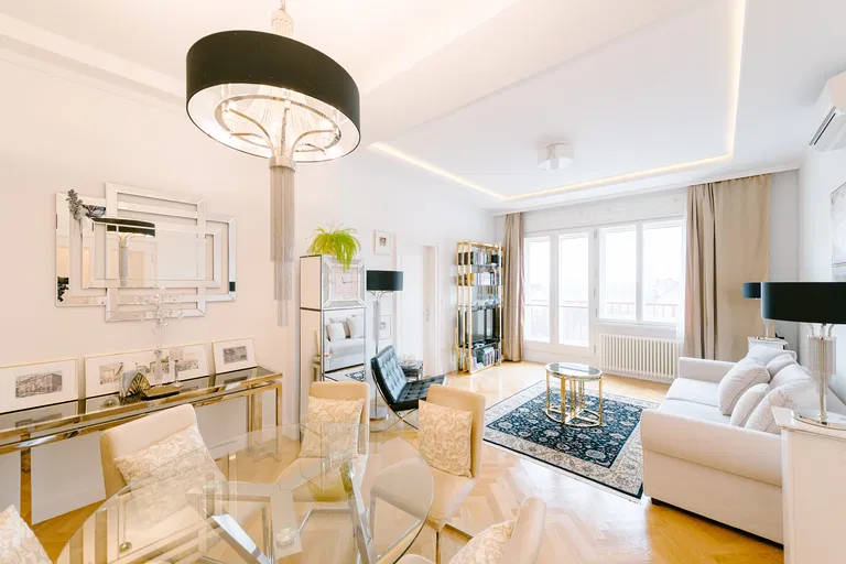 Hviezdoslavovo námestie, Staré Mesto - Bratislava I | Rent, Apartment, Two-bedroom (3+kk), 100 m²