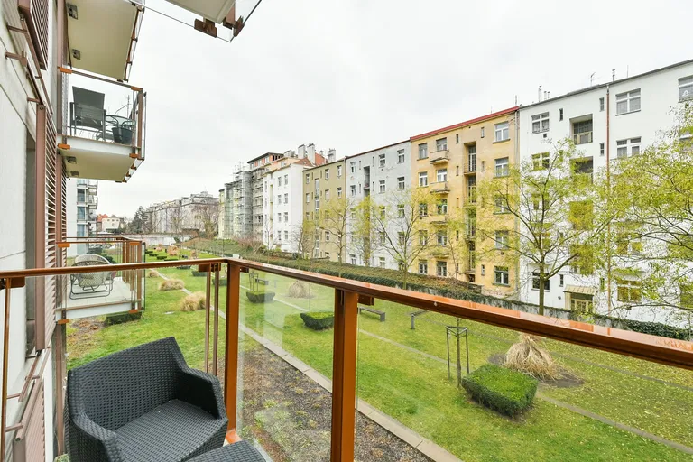 Korunní, Vinohrady - Prague 10 | Sale, Apartment, Two-bedroom (3+kk), 87 m²