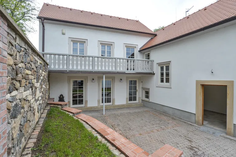 V Podbabě, Dejvice - Praha 6 | Prenájom, Rodinný dom, 5-izbový, 321 m²