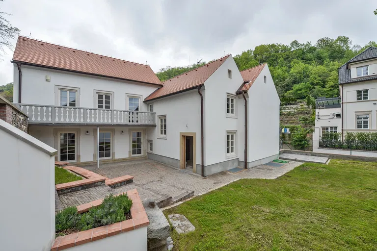 V Podbabě, Dejvice - Praha 6 | Prenájom, Rodinný dom, 5-izbový, 321 m²