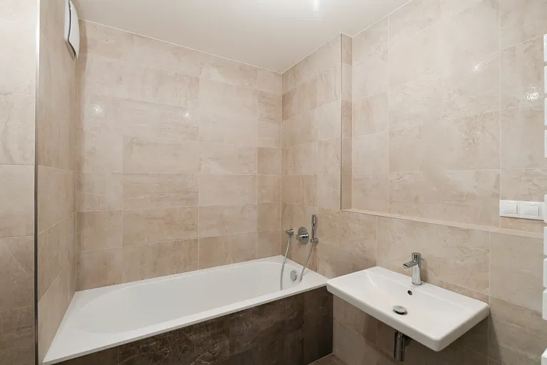 Pod Havránkou, Troja - Prague 7 | Sale, Apartment, Four-bedroom (5+kk), 172 m²