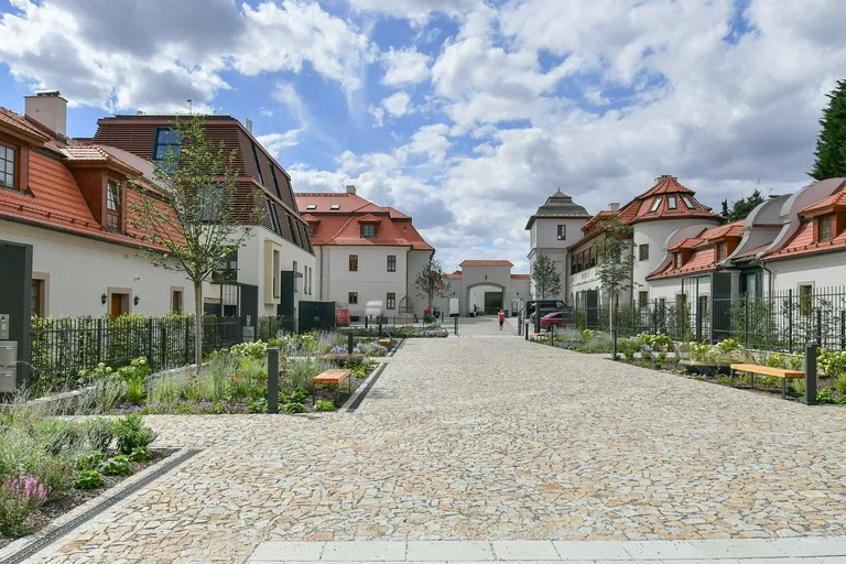 Pod Havránkou, Troja - Prague 7 | Sale, Apartment, Four-bedroom (5+kk), 172 m²