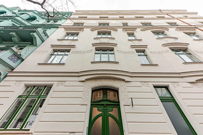 Mánesova, Vinohrady - Prague 2 | Sale, Apartment, One-bedroom (2+kk), 71 m²