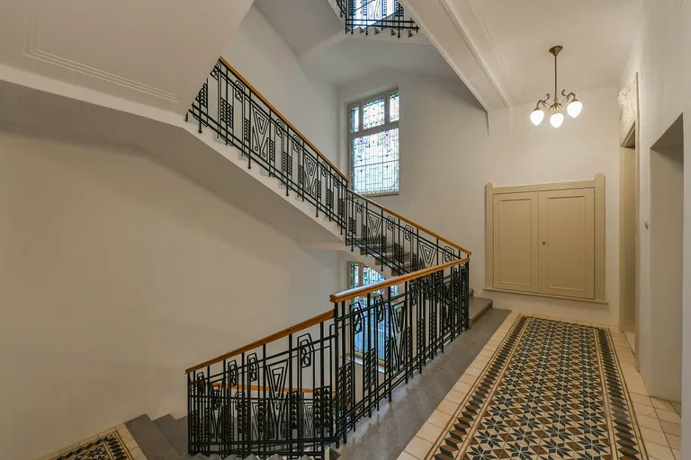 Pařížská, Josefov - Prague 1 | Rent, Apartment, Two-bedroom (3+1), 136 m²