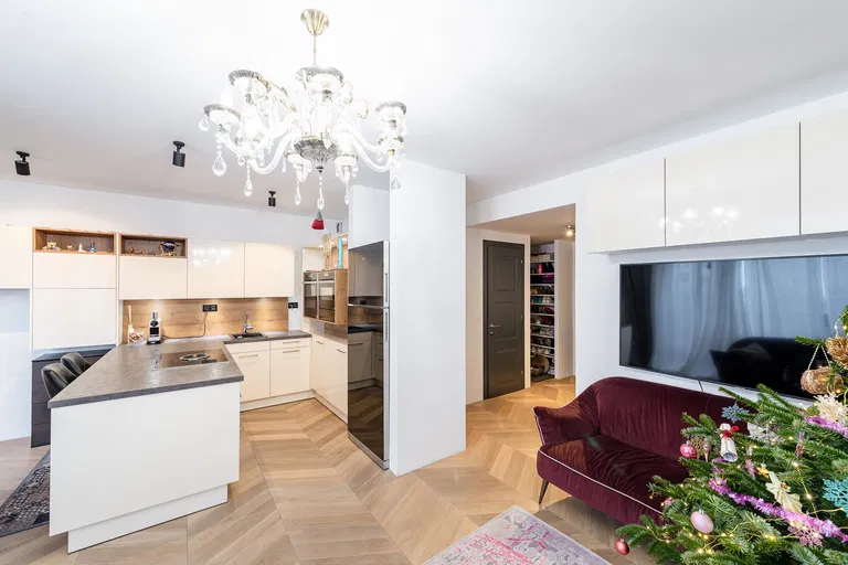 Ondreja Štefánka, Petržalka - Bratislava V | Predaj, Byt, 3-izbový, 100 m²