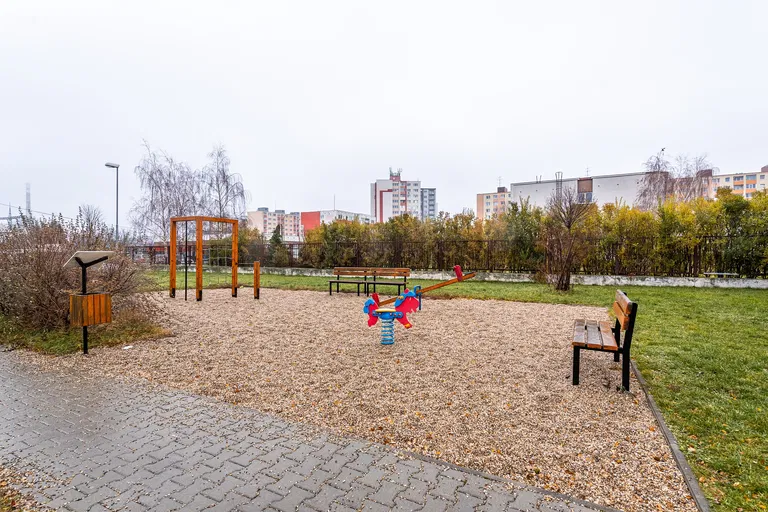 Ondreja Štefánka, Petržalka - Bratislava V | Predaj, Byt, 3-izbový, 100 m²