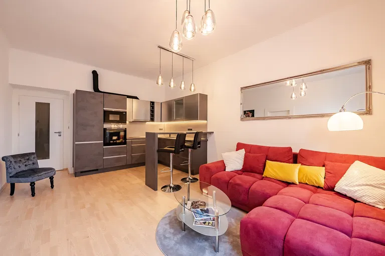 náměstí 14. října, Smíchov - Praha 5 | Predaj, Byt, 2-izbový, 56 m²