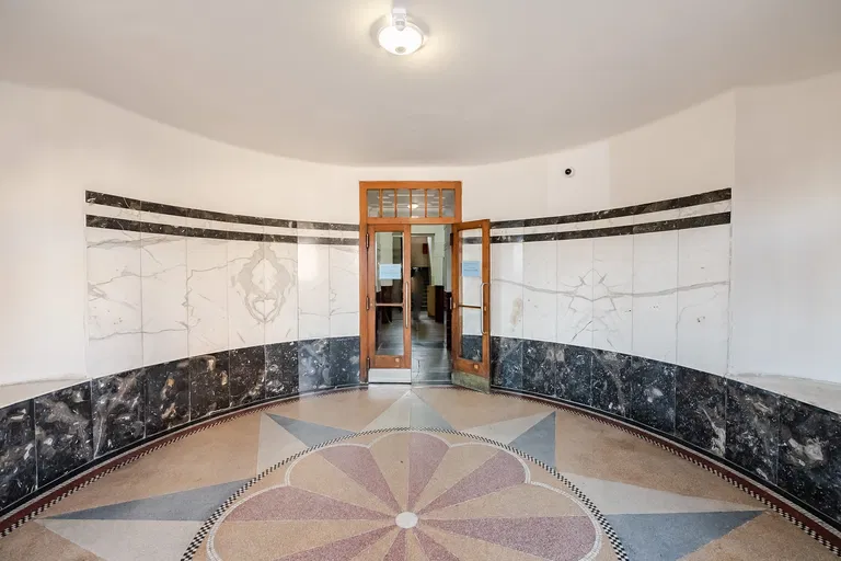 náměstí 14. října, Smíchov - Praha 5 | Predaj, Byt, 2-izbový, 56 m²