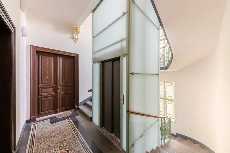 Dušní, Staré Město - Praha 1 | Predaj, Byt, 5-izbový, 194 m²