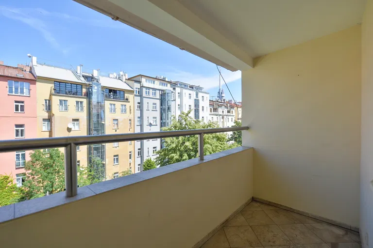 Mánesova, Vinohrady - Praha 2 | Prenájom, Byt, 4-izbový, 155 m²