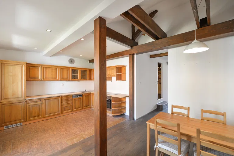 Mánesova, Vinohrady - Praha 2 | Prenájom, Byt, 4-izbový, 155 m²