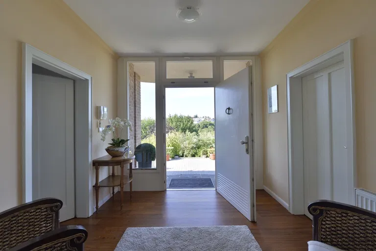 Starodvorská, Lysolaje - Praha 6 | Prenájom, Rodinný dom, 6-izbový, 409 m²
