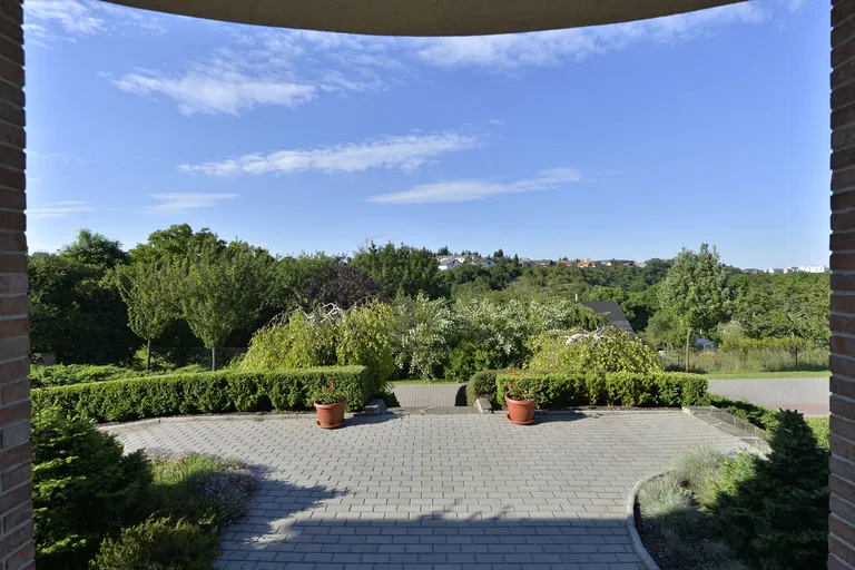 Starodvorská, Lysolaje - Praha 6 | Prenájom, Rodinný dom, 6-izbový, 409 m²
