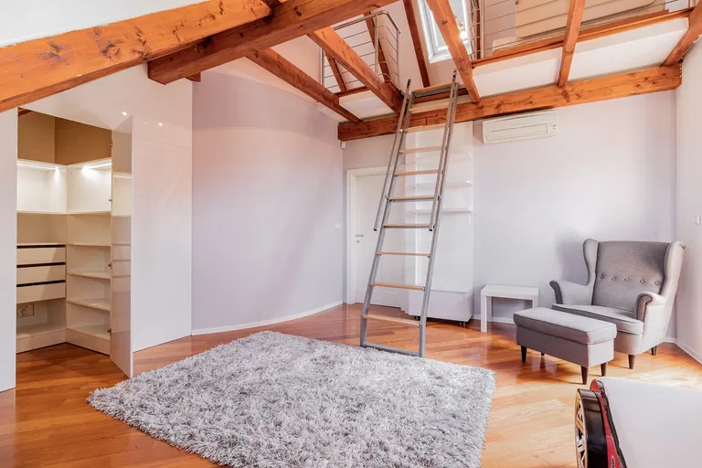 Starodvorská, Lysolaje - Praha 6 | Prenájom, Rodinný dom, 6-izbový, 409 m²