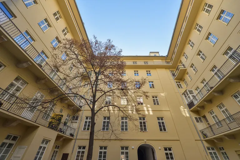 Ostrovní, Nové Město - Prague 1 | Sale, Apartment, One-bedroom (2+1), 111 m²
