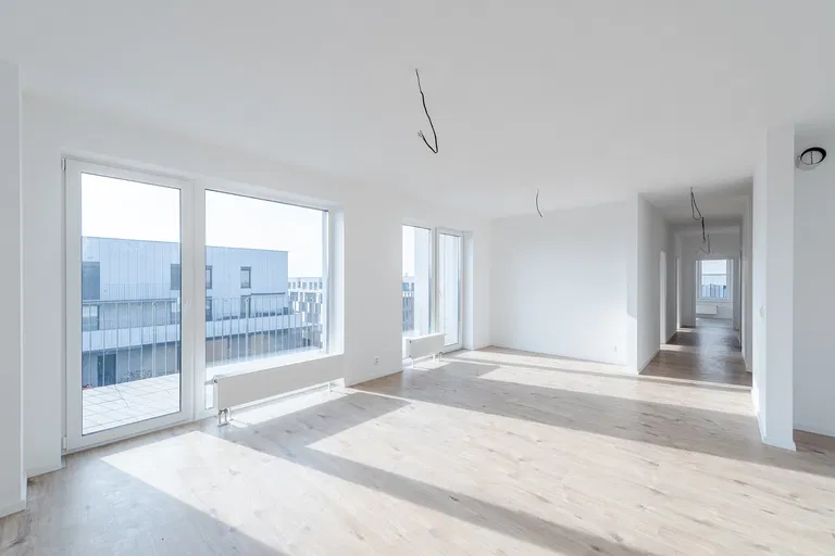 Fialová, Petržalka - Bratislava V | Predaj, Byt, 4-izbový, 137 m²