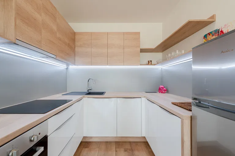 Koceľova, Ružinov - Bratislava II | Prenájom, Byt, 2-izbový, 60 m²