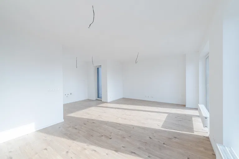 Fialová, Petržalka - Bratislava V | Predaj, Byt, 4-izbový, 137 m²