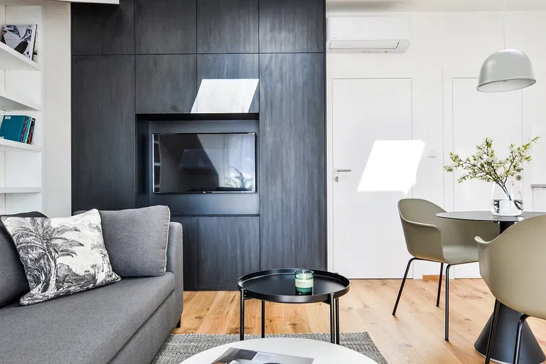 Heřmanova, Holešovice - Praha 7 | Prenájom, Byt, 2-izbový, 53 m²
