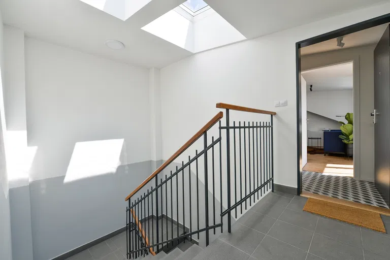 Heřmanova, Holešovice - Praha 7 | Prenájom, Byt, 2-izbový, 53 m²