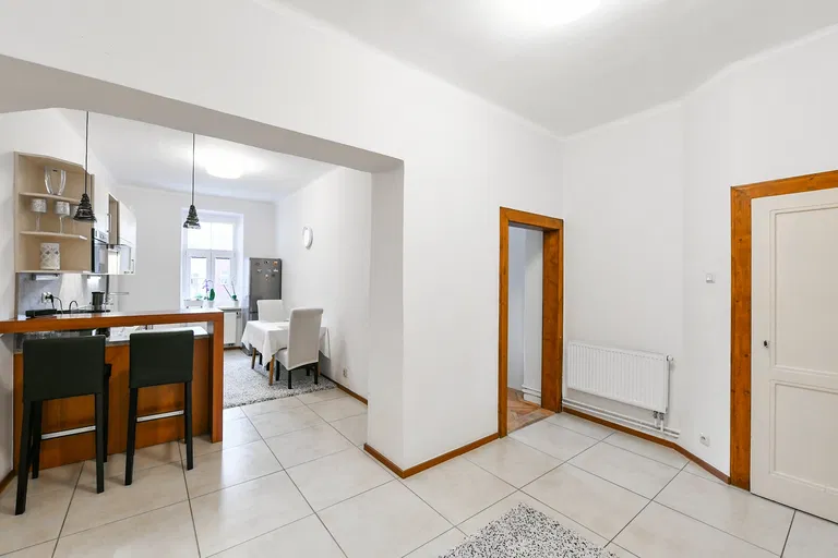 V Mezihoří, Libeň - Prague 8 | Sale, Apartment, One-bedroom (2+1), 71 m²