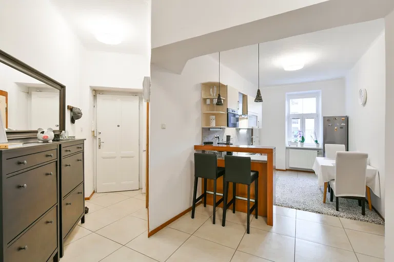 V Mezihoří, Libeň - Prague 8 | Sale, Apartment, One-bedroom (2+1), 71 m²