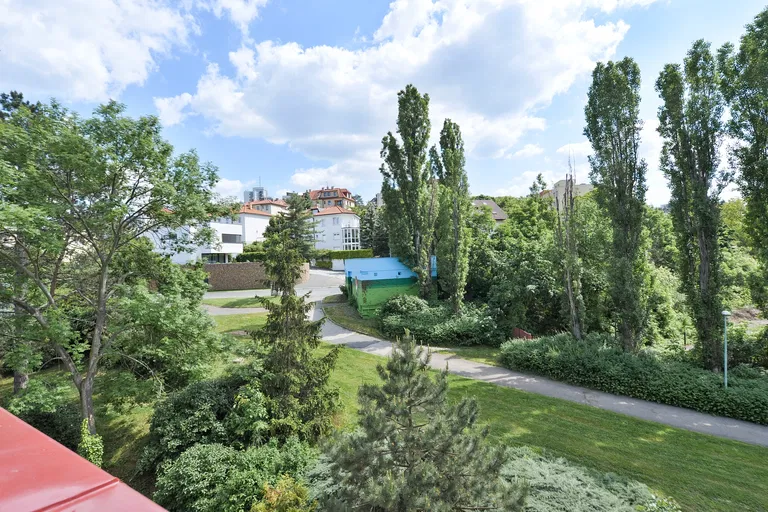 Jeremenkova, Podolí - Prague 4 | Sale, Apartment, Two-bedroom (3+kk), 85 m²