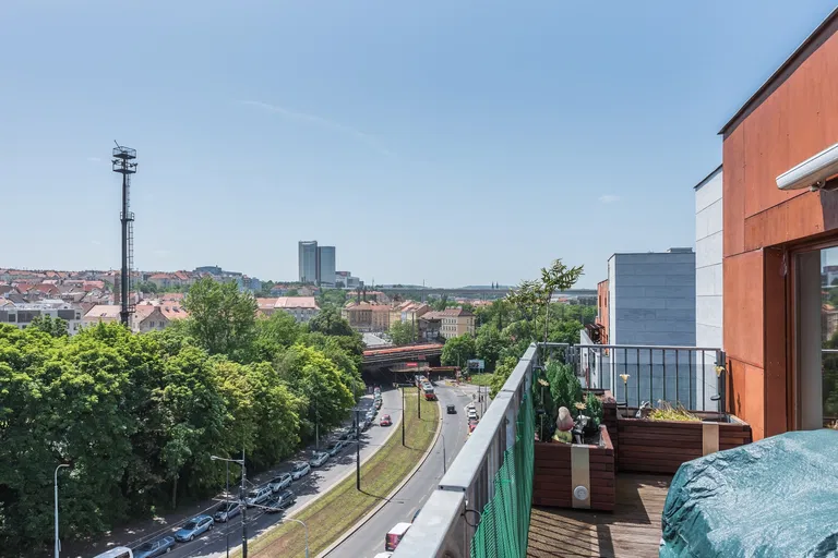 Vršovická, Vršovice - Prague 10 | Sale, Apartment, Three-bedroom (4+kk), 149 m²